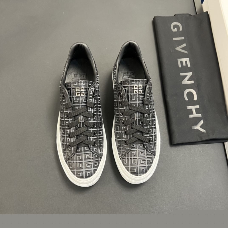 G*u*i sneakers